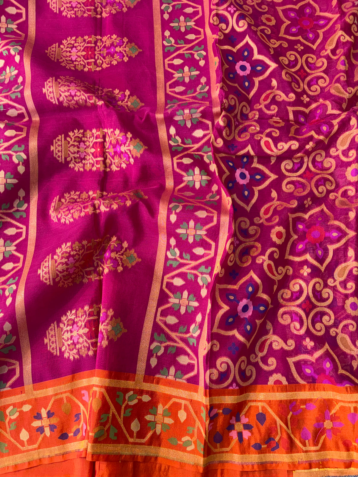 Beautiful pure premium kora jamdani saree