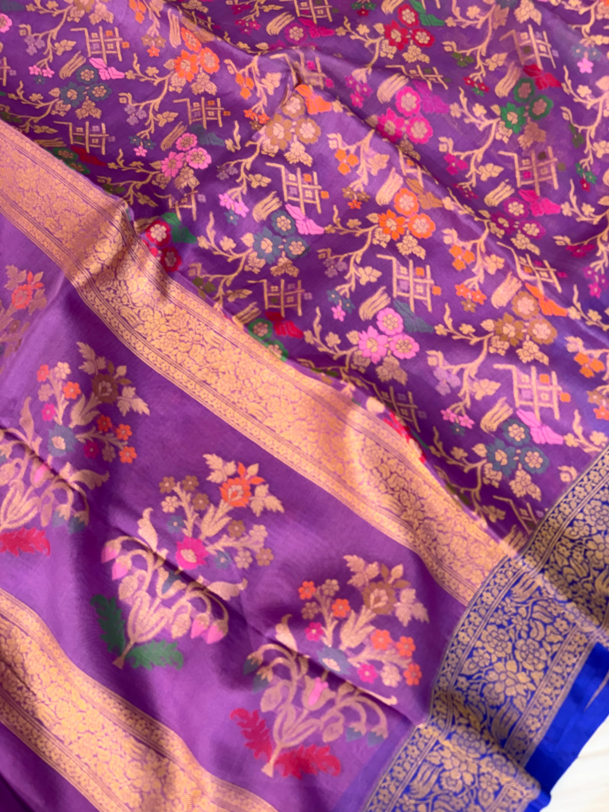 Beautiful pure premium kora jamdani saree
