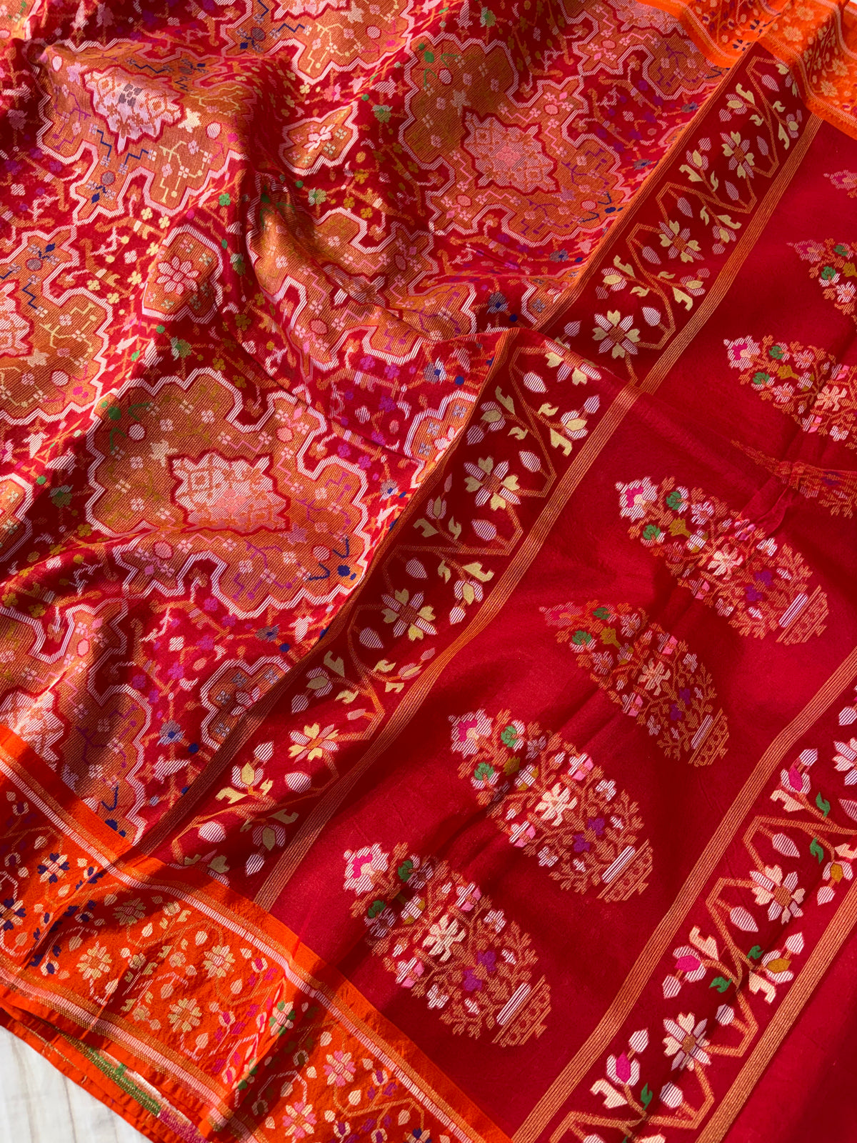 Beautiful pure premium kora jamdani saree