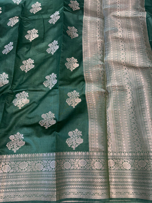 Banarasi soft katan silk saree in bottle green colour