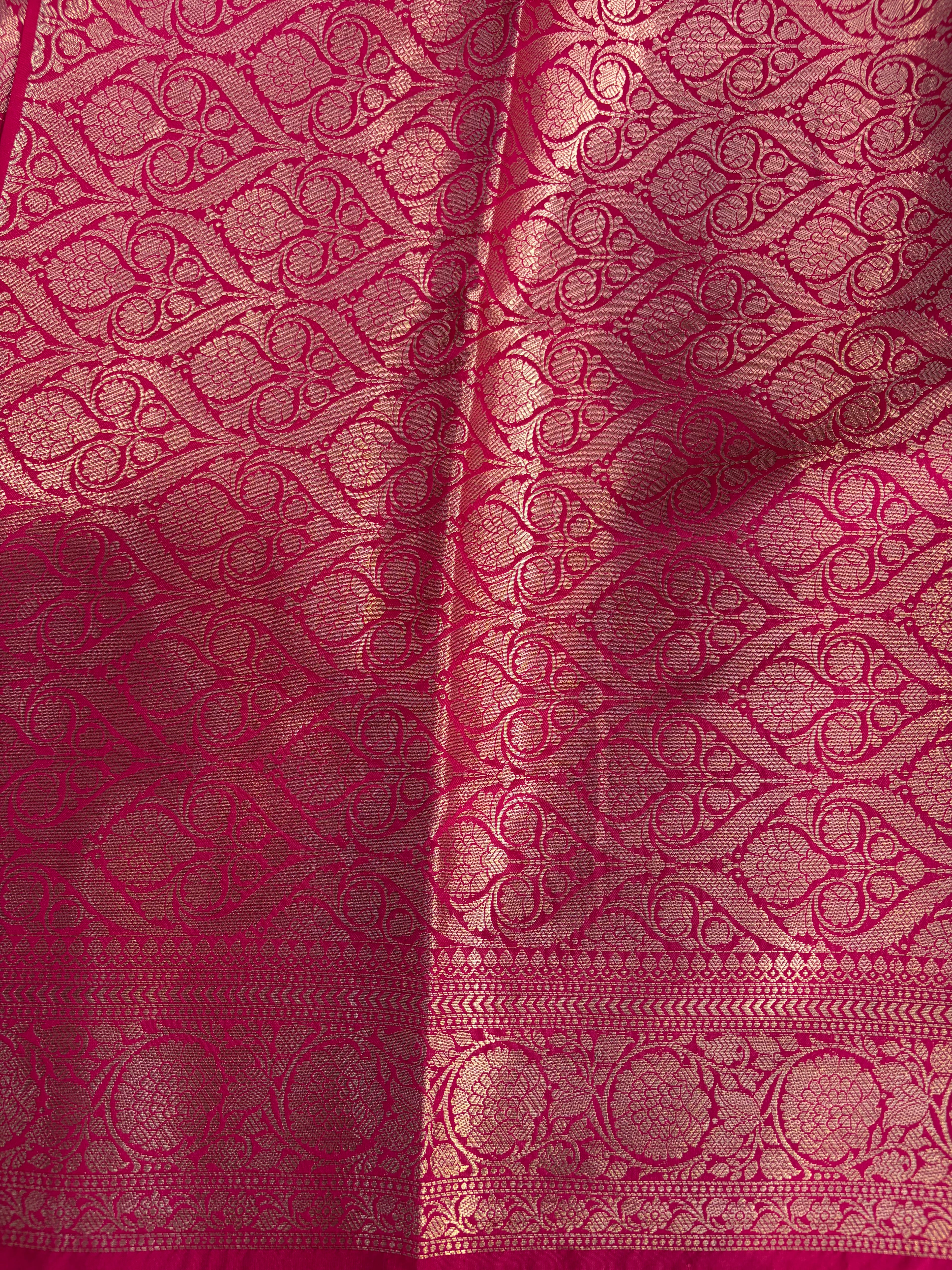 Banarasi mulberry katan silksaree in beautiful in Rani colour