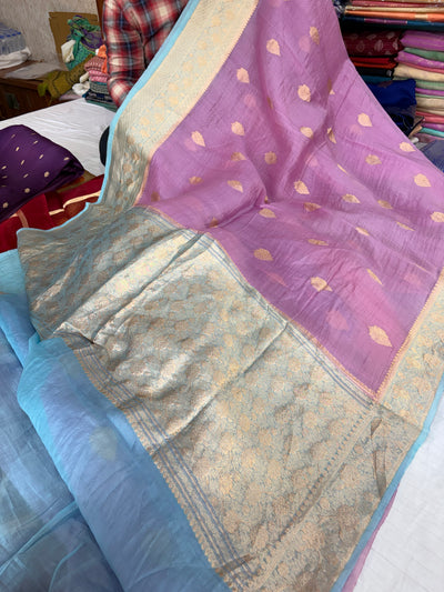 Pure handloom organza silk saree in Dual colour