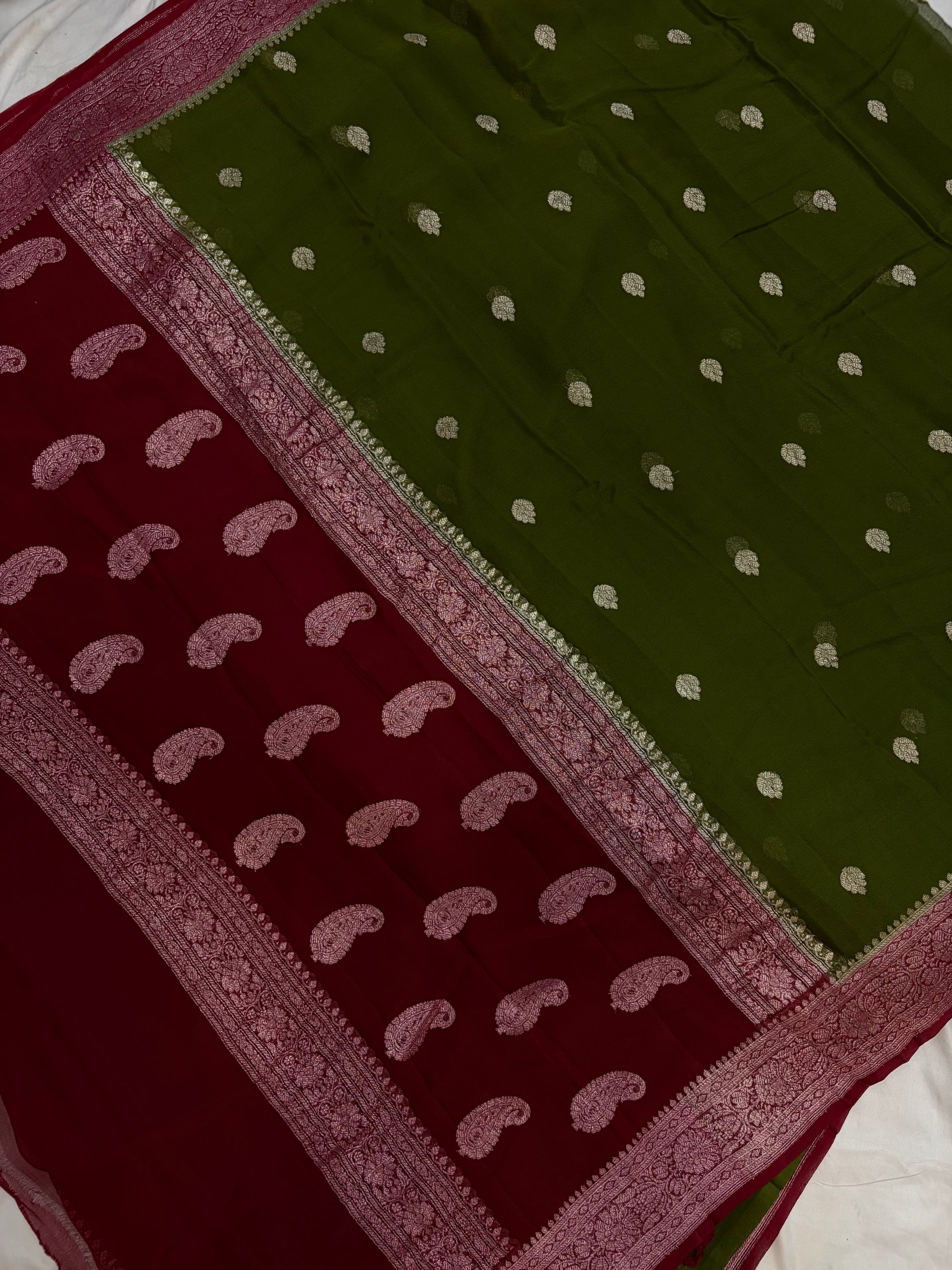Pure khaddi chiffon saree in mehndi and maroon colour