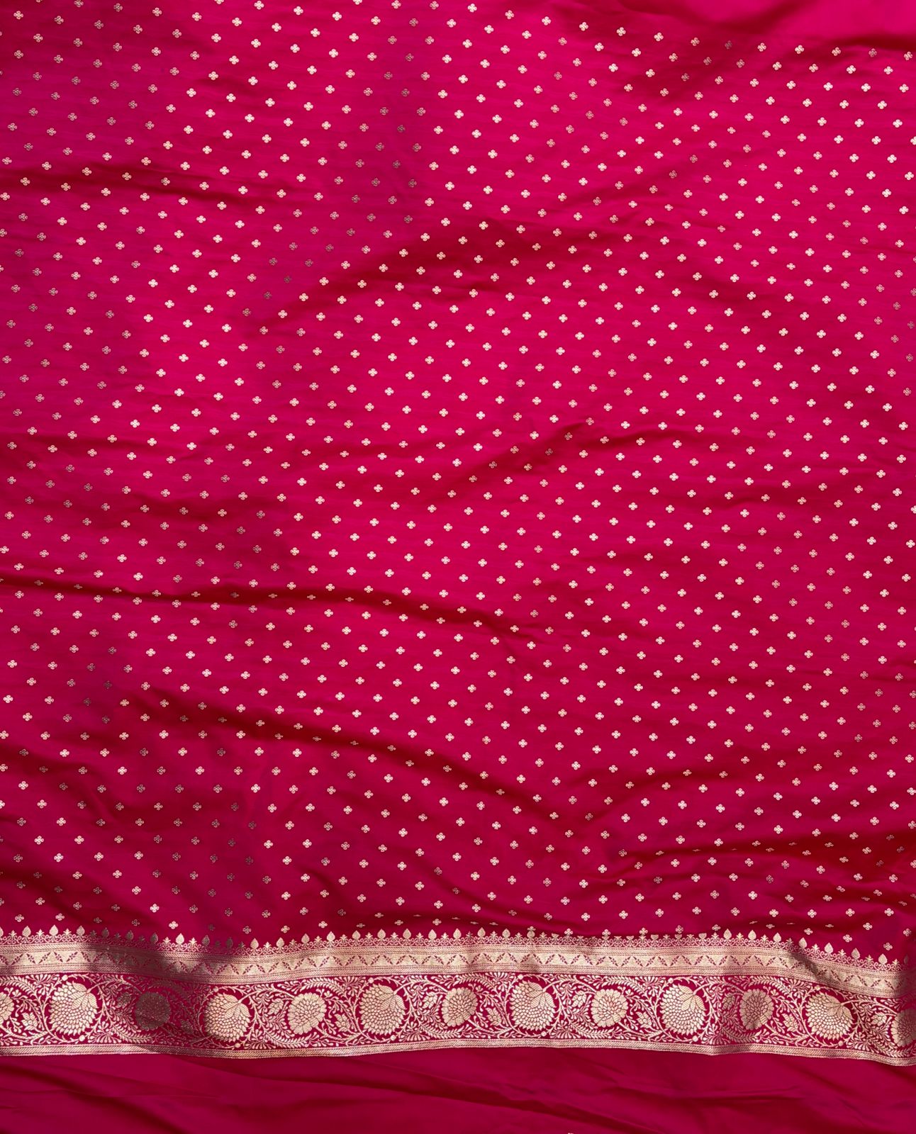 Rani Mashru Silk Saree With Zari Border Booti