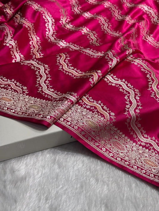 Beautiful Mashru silk saree in Rani pink colour