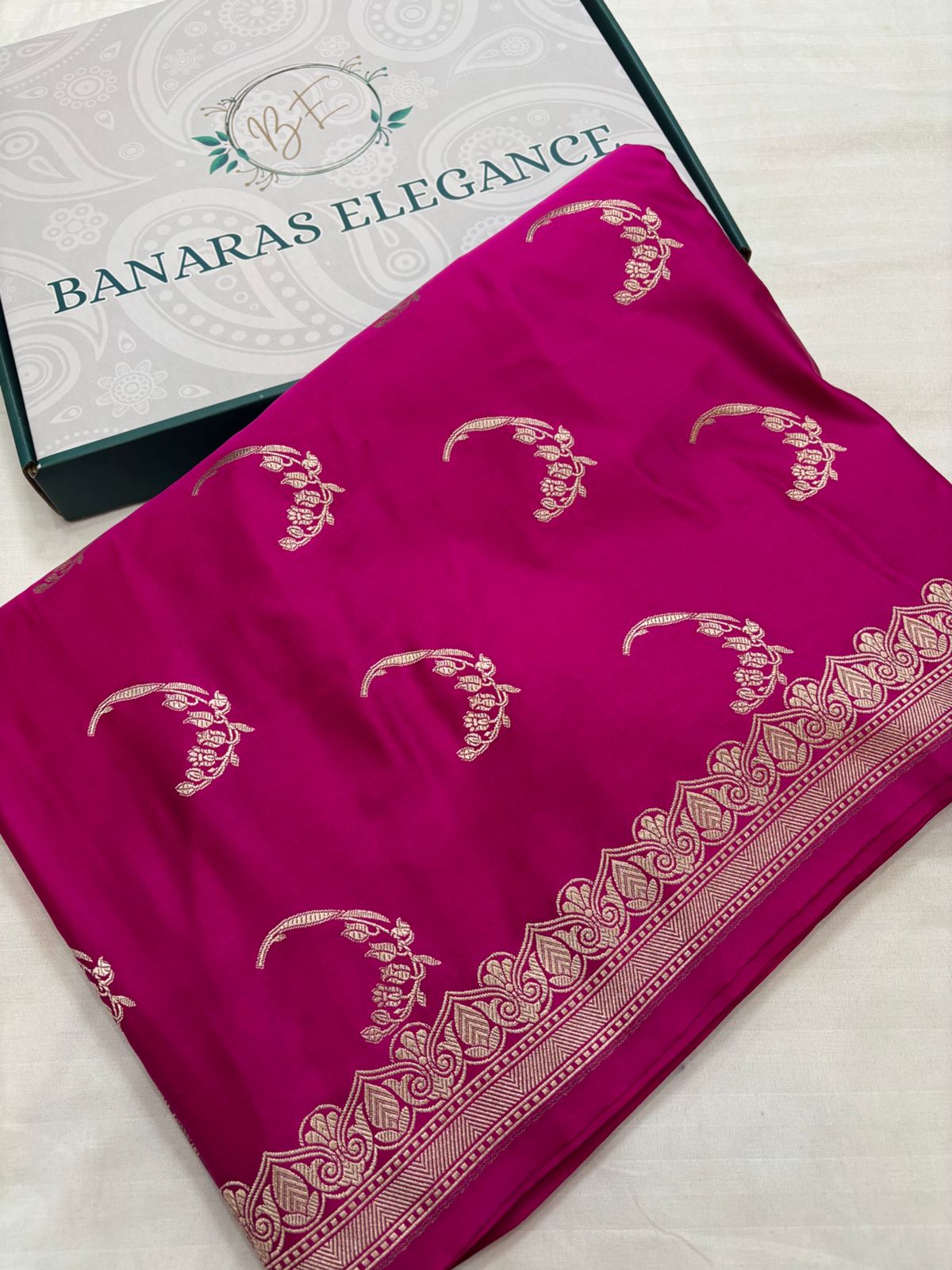 Magenta Mashru Silk Saree With Zari Border