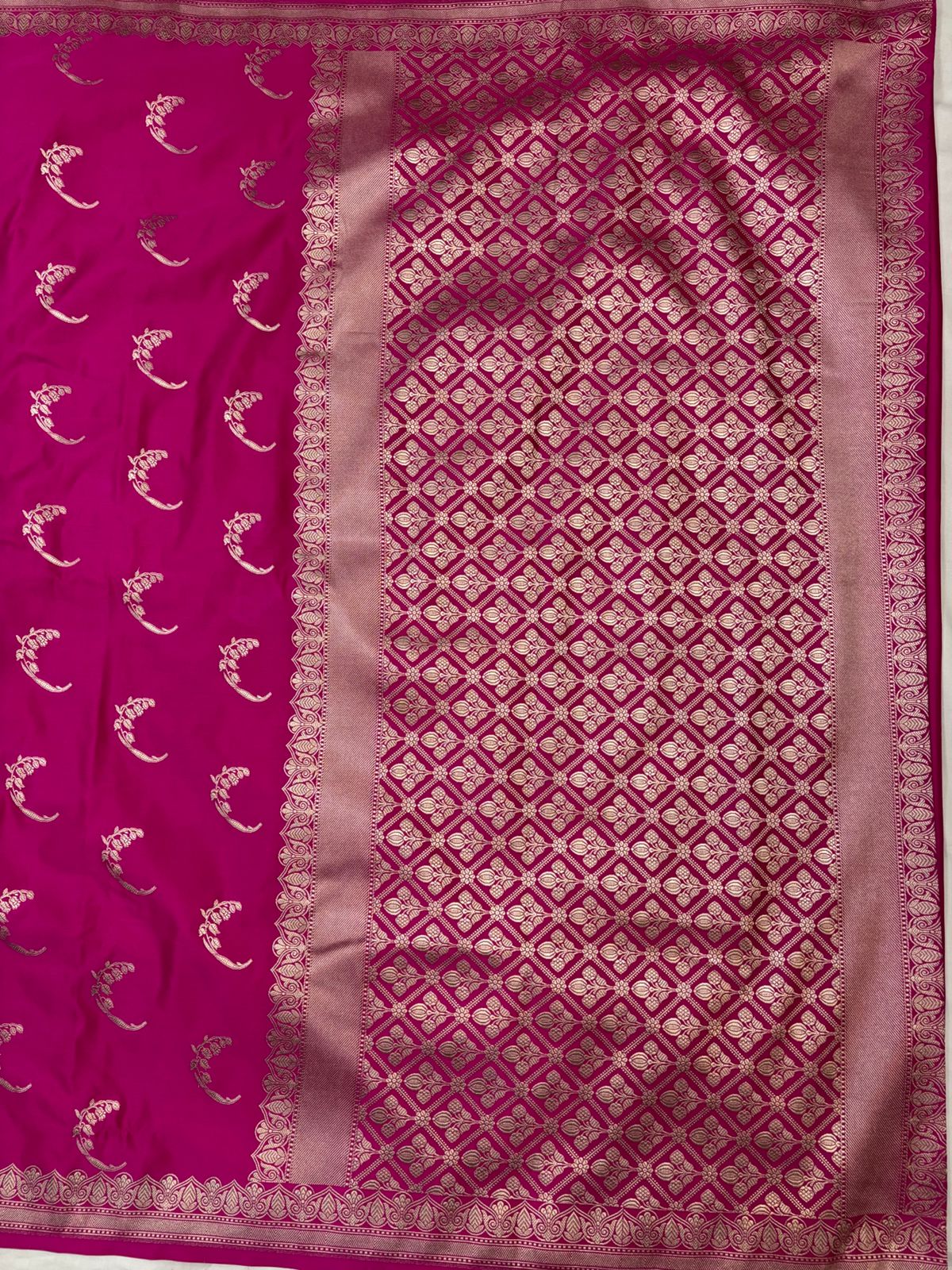 Magenta Mashru Silk Saree With Zari Border