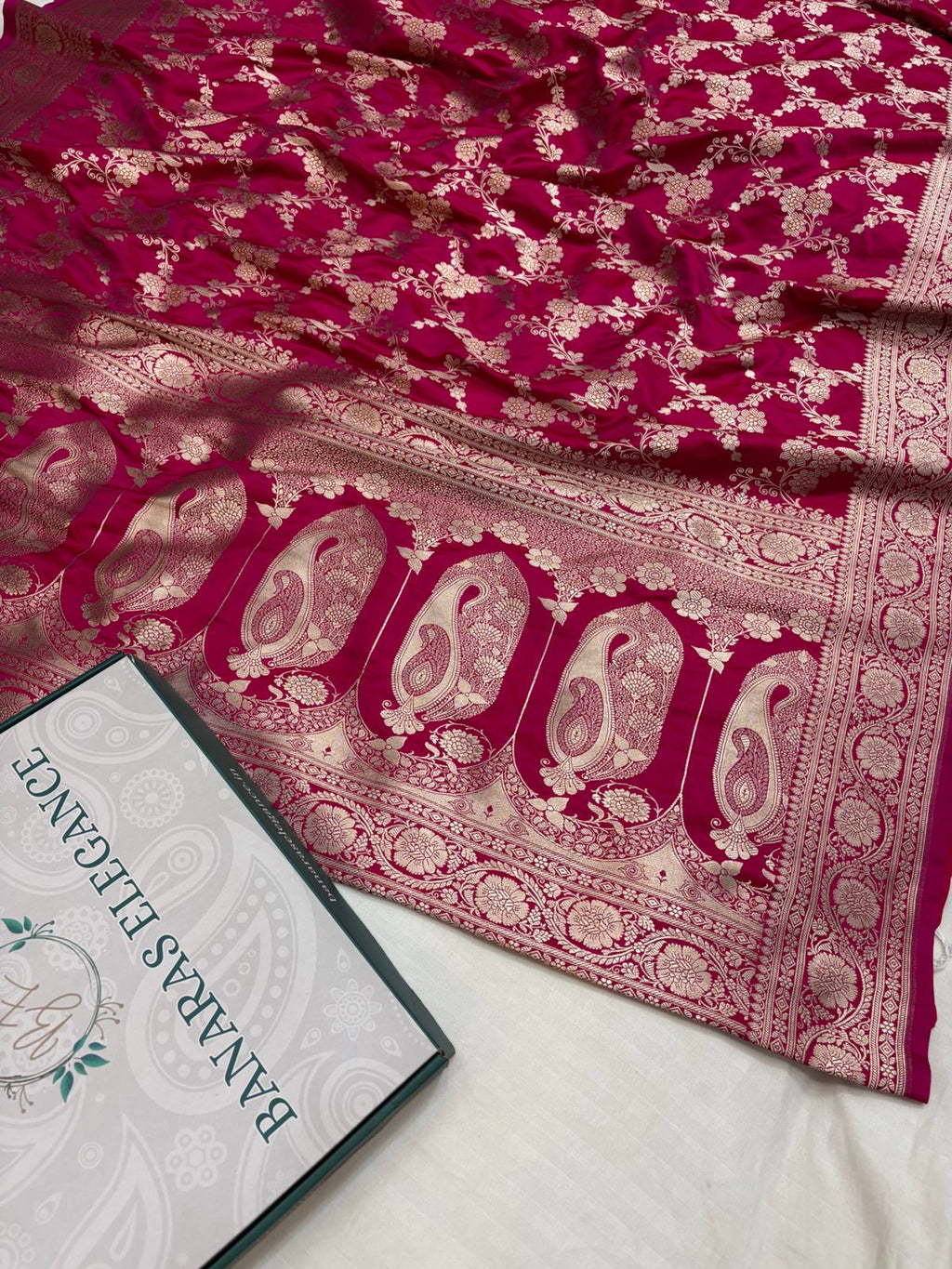 Magenta Mashru Silk Saree With Zari Border Jaal