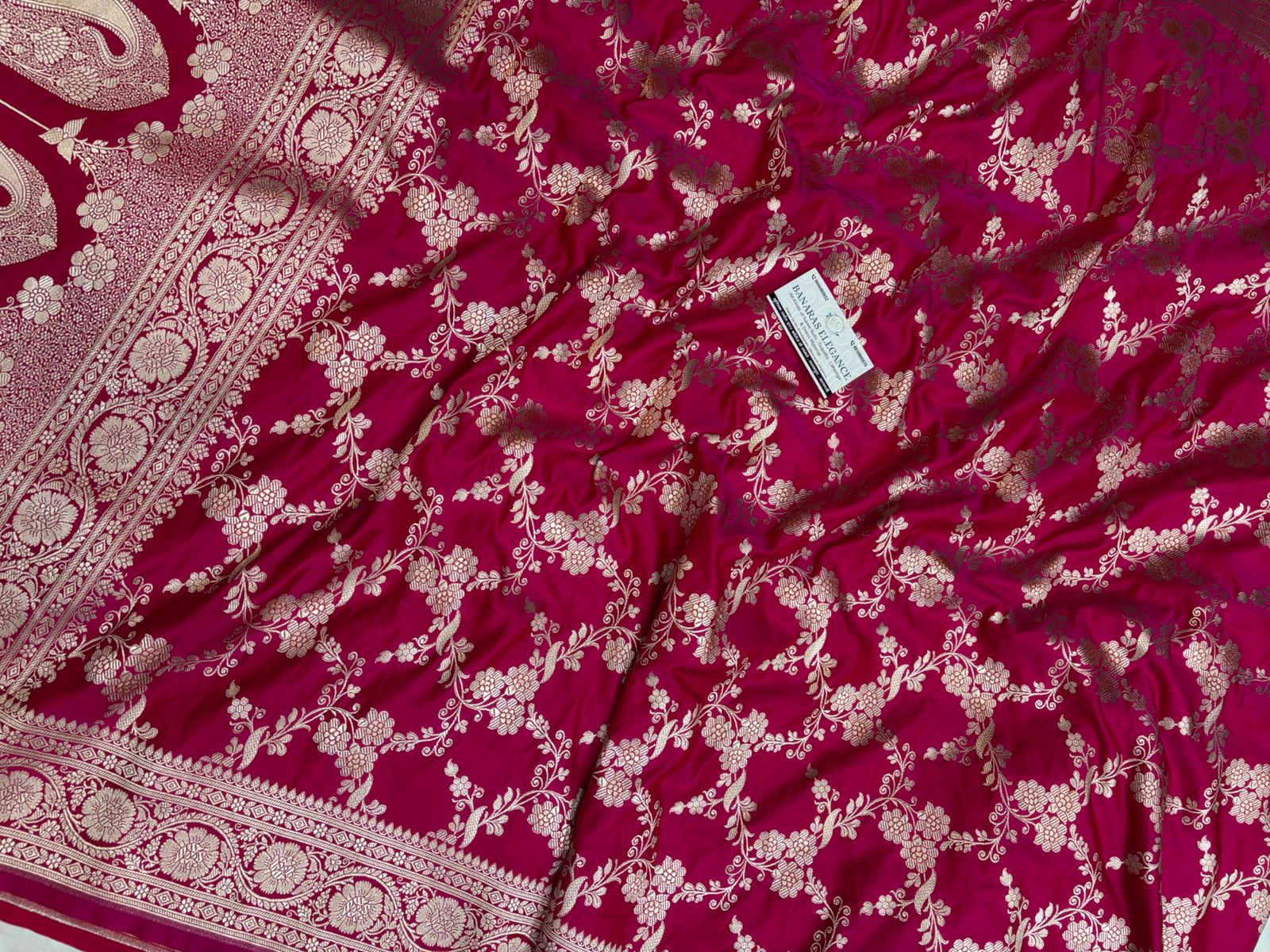 Magenta Mashru Silk Saree With Zari Border Jaal
