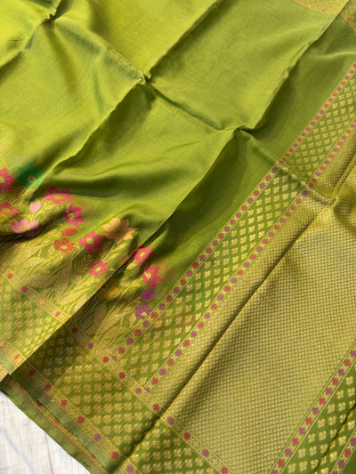 Beautiful pure premium kora jamdani saree