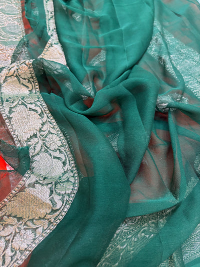 Beautiful Pure khaddi chiffon saree in beautiful contrast colour