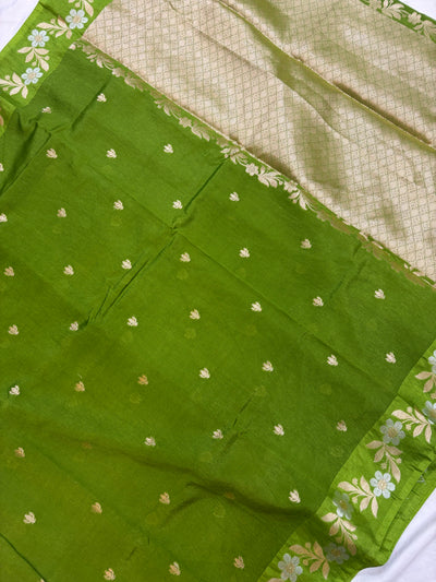 Banarasi mango silk saree in green colour