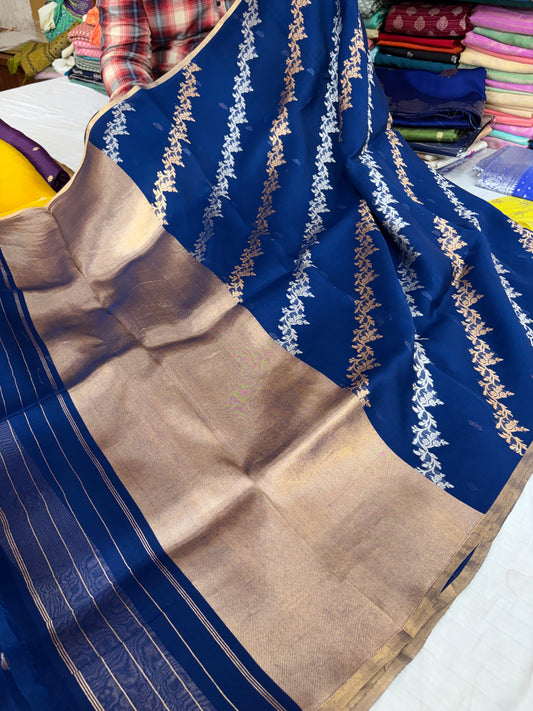 Pure handloom organza silk saree in blue colour