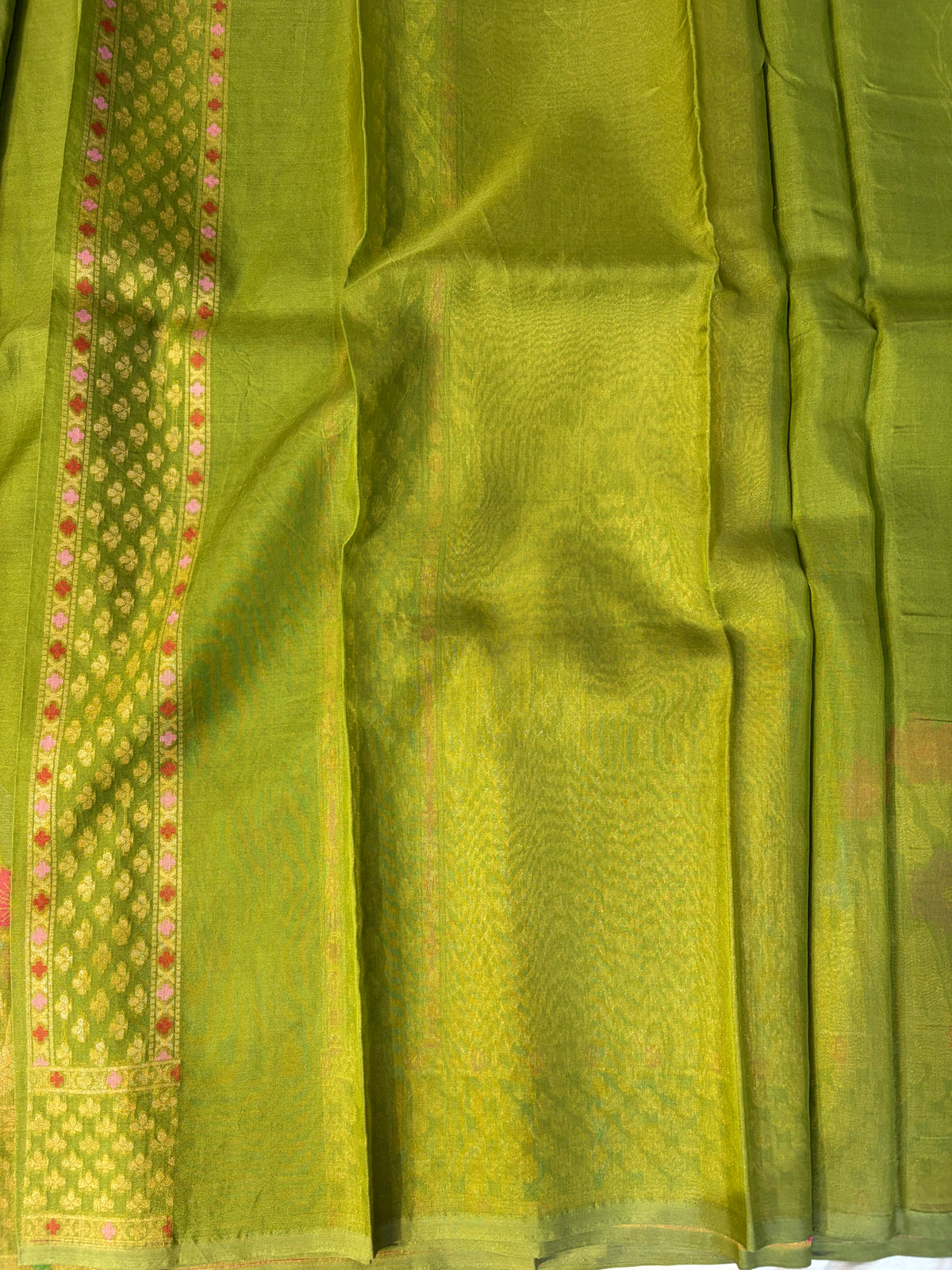 Beautiful pure premium kora jamdani saree