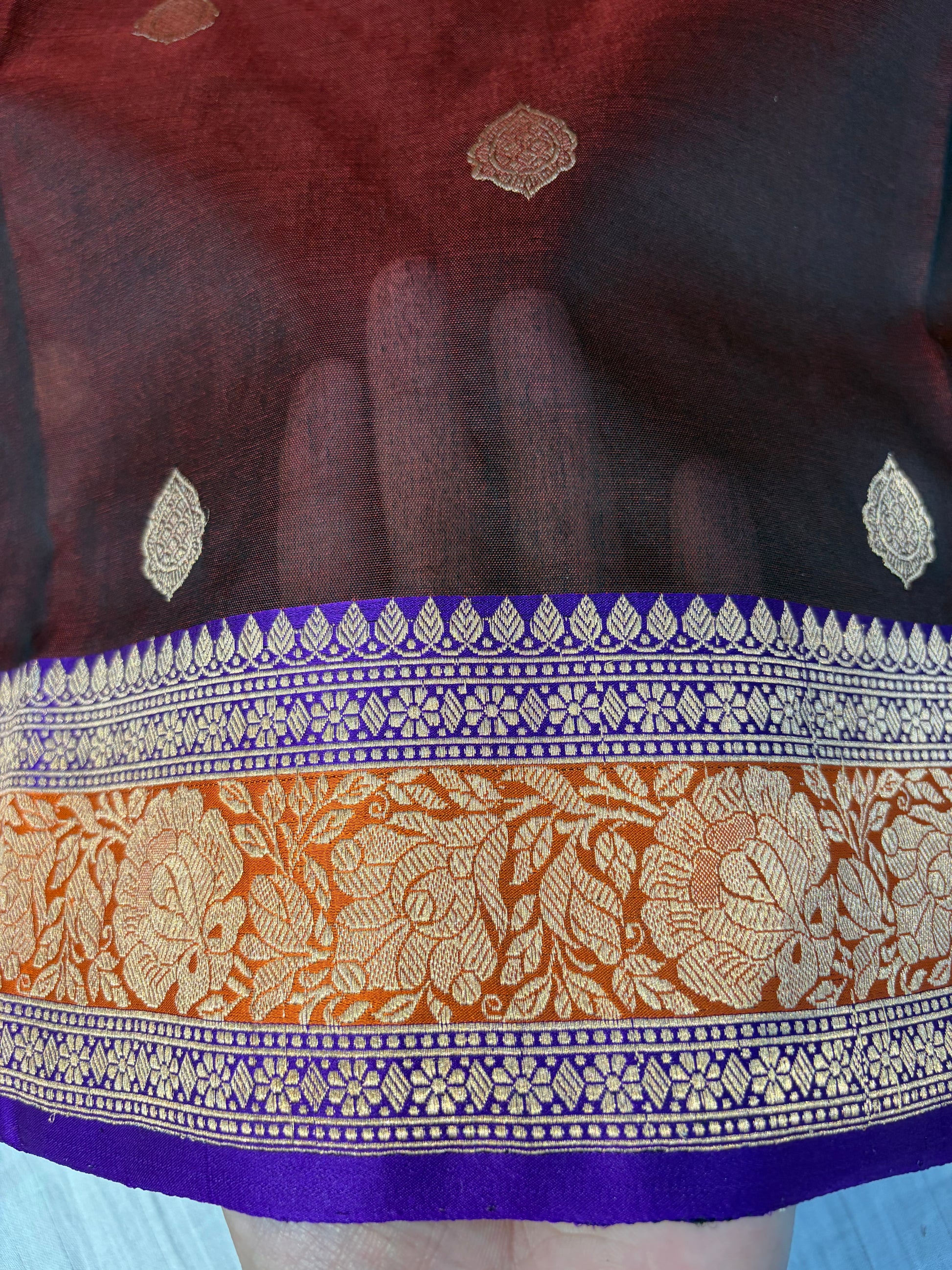 Pure handloom organza silk saree in with 3D colour border