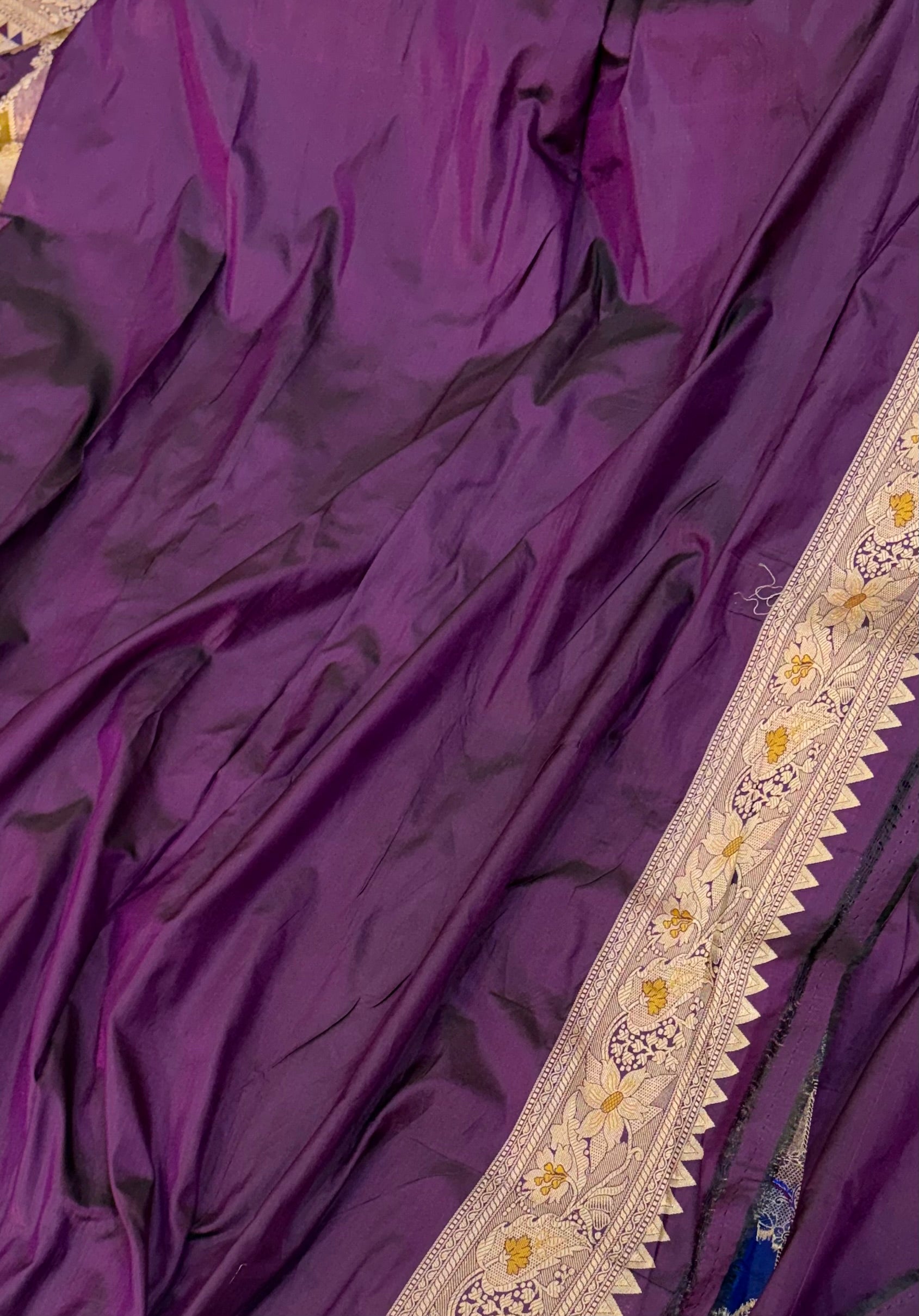 Beautiful Pure handloom katan silk sareee in Rangkat colour