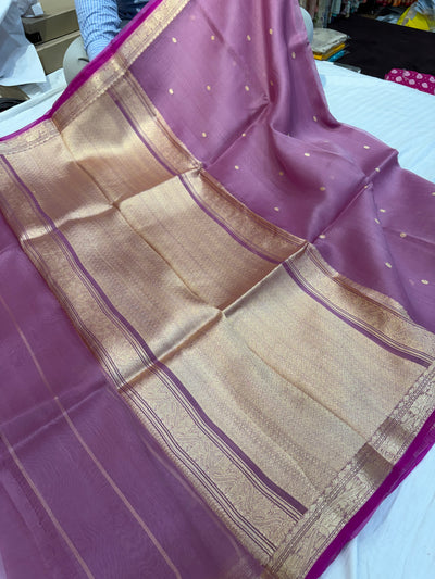 Pure handloom organza silk saree In onion pink colour with Magenta piping border