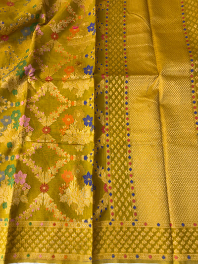 Beautiful pure premium kora jamdani saree