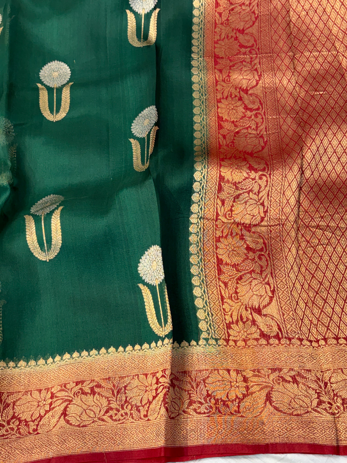 Pure handloom kora silk saree in bottle green with red colour
