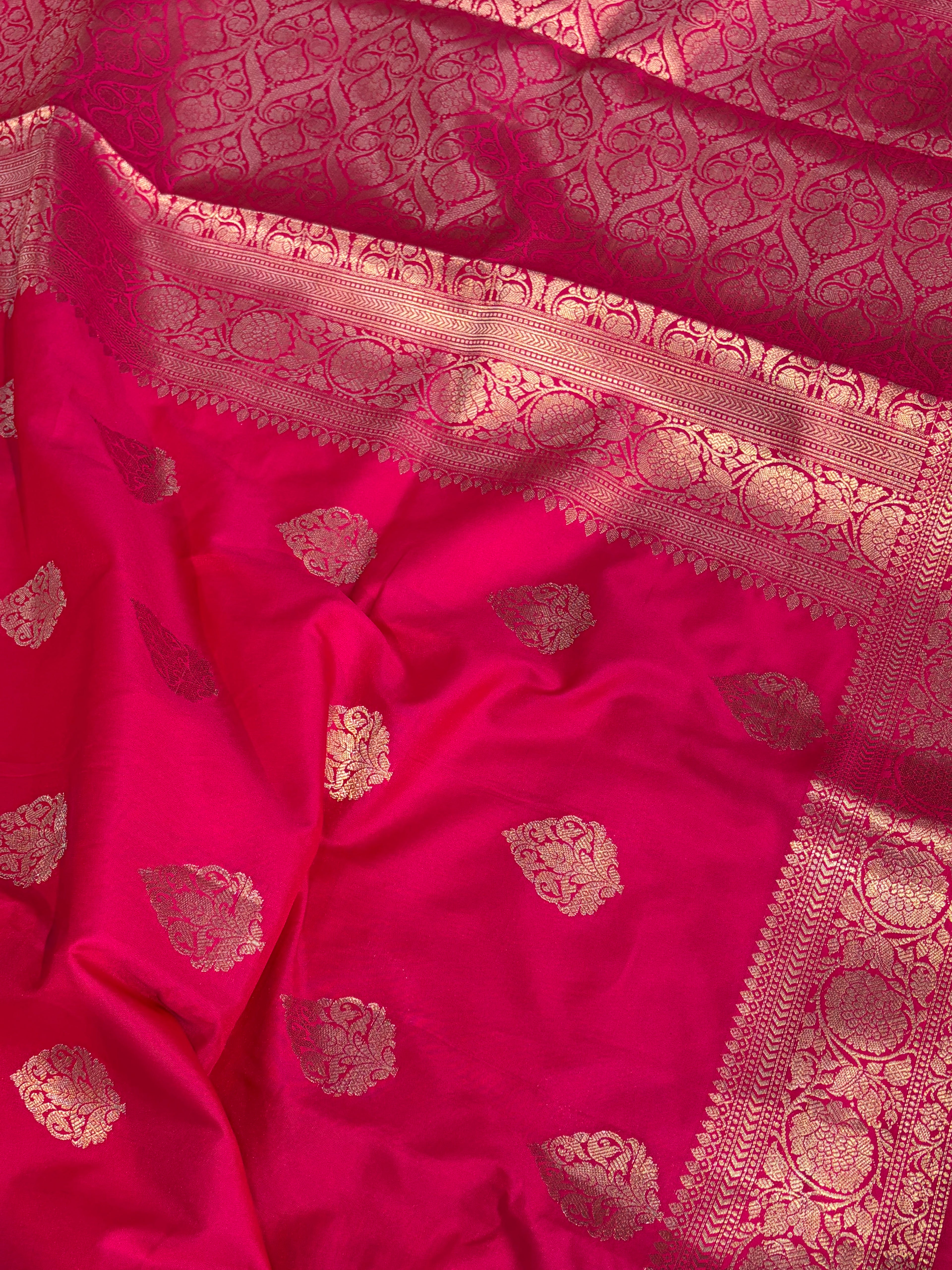 Banarasi mulberry katan silksaree in beautiful in Rani colour