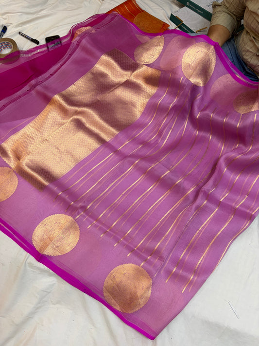 Pure handloom organza silk saree in purple colour with Rani piping border