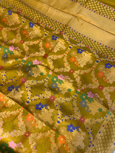 Beautiful pure premium kora jamdani saree