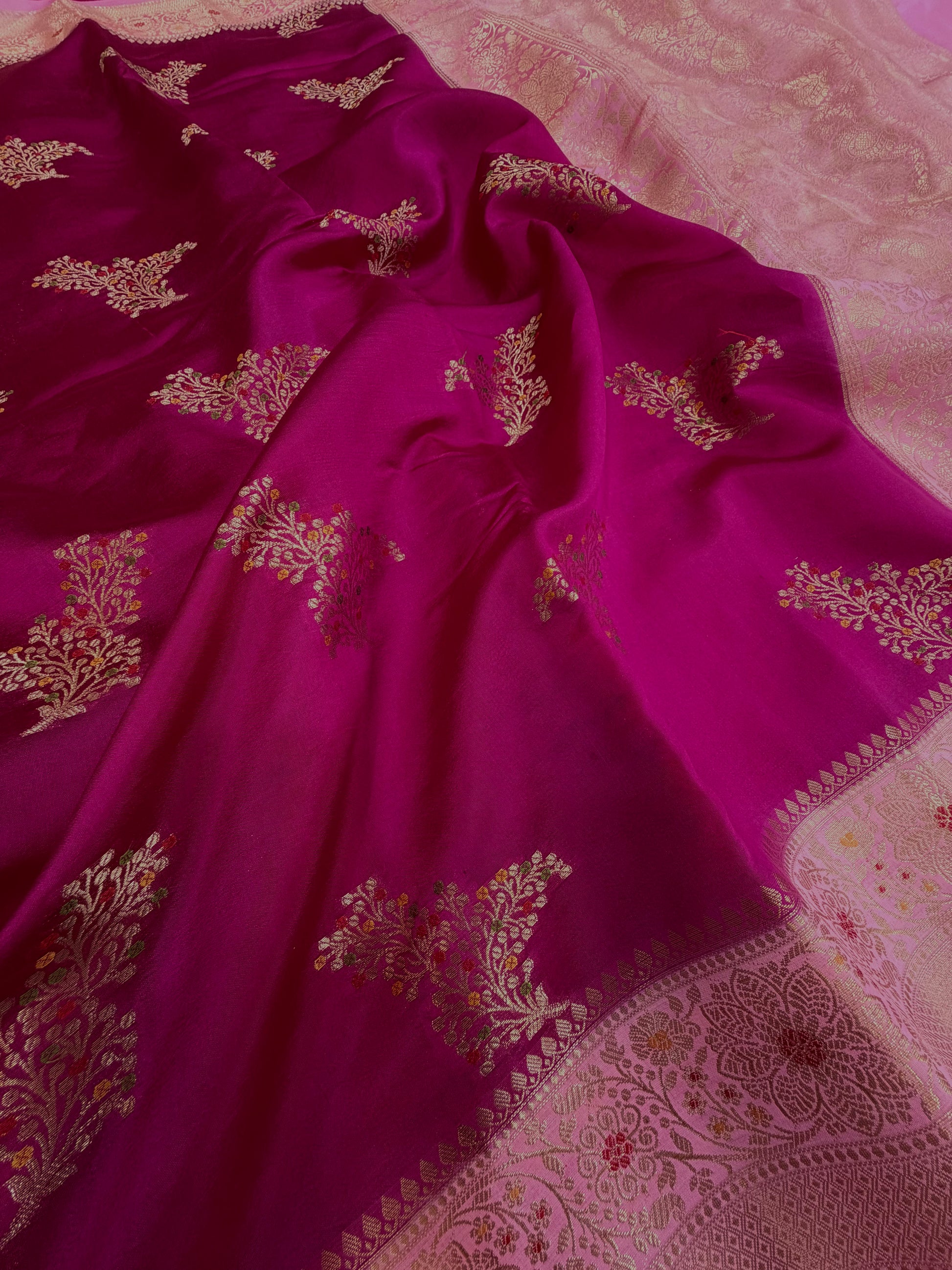 Pure raw mango saree in Rani with baby pink colour combination