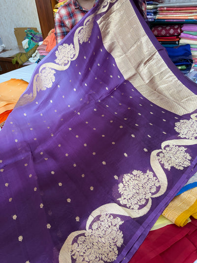 Pure handloom organza silk saree in half half colour