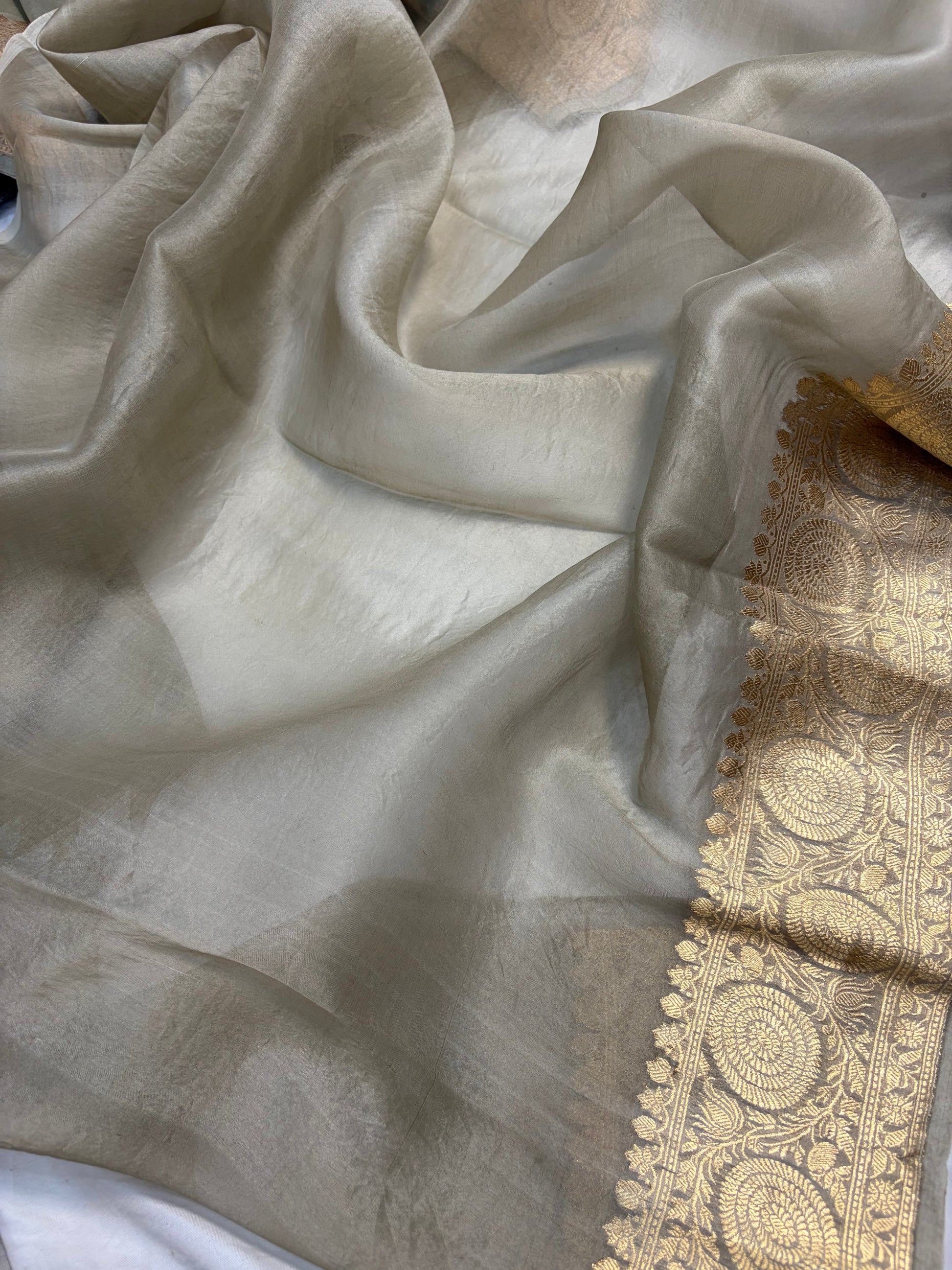 Pure handloom organza silk saree in Smoky grey colour