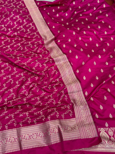 Beautiful Banarasi Mashru silk suit in Rani colour