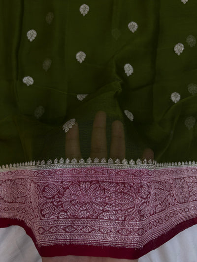 Pure khaddi chiffon saree in mehndi and maroon colour