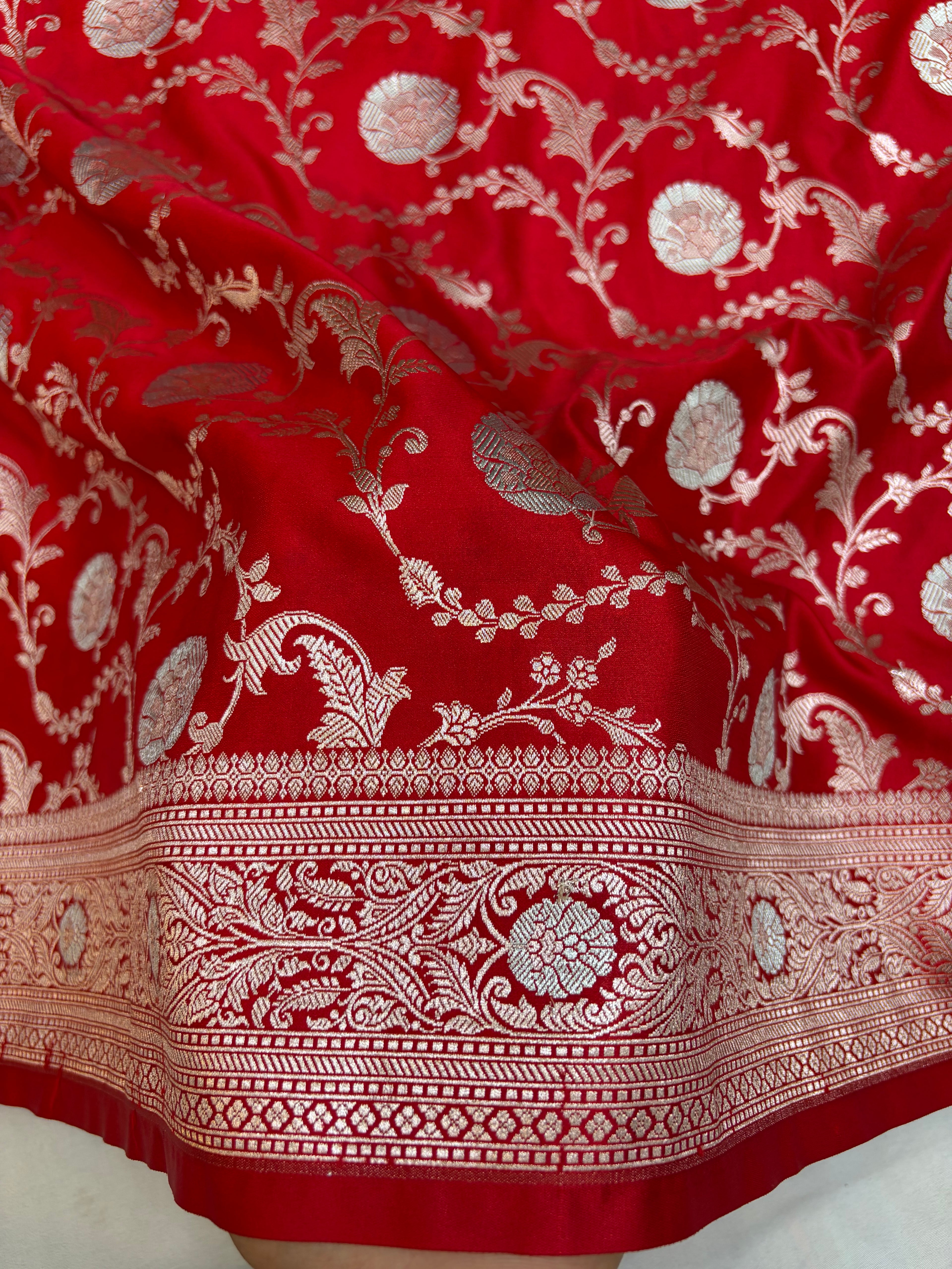 Mughali jaal Red Mashru Silk saree in red colour