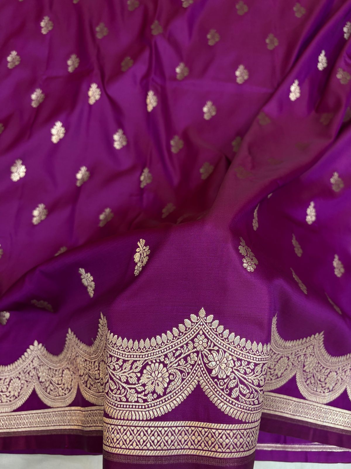 Purple Mashru Silk Saree With Zari Necklace Border Booti