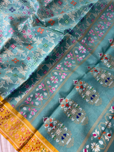 Beautiful pure premium kora jamdani saree