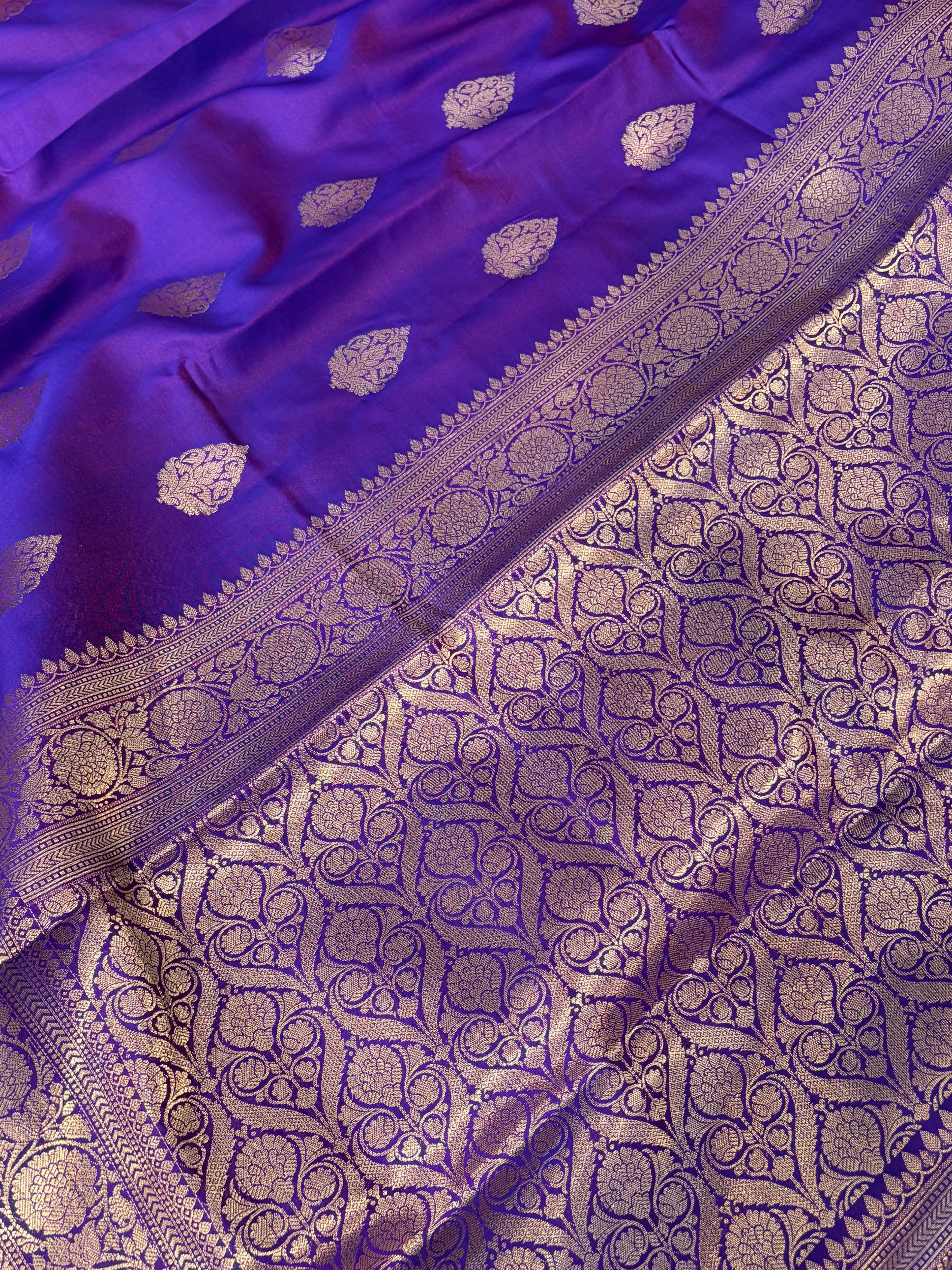 Banarasi katan by katan saree in beautiful in purple colour