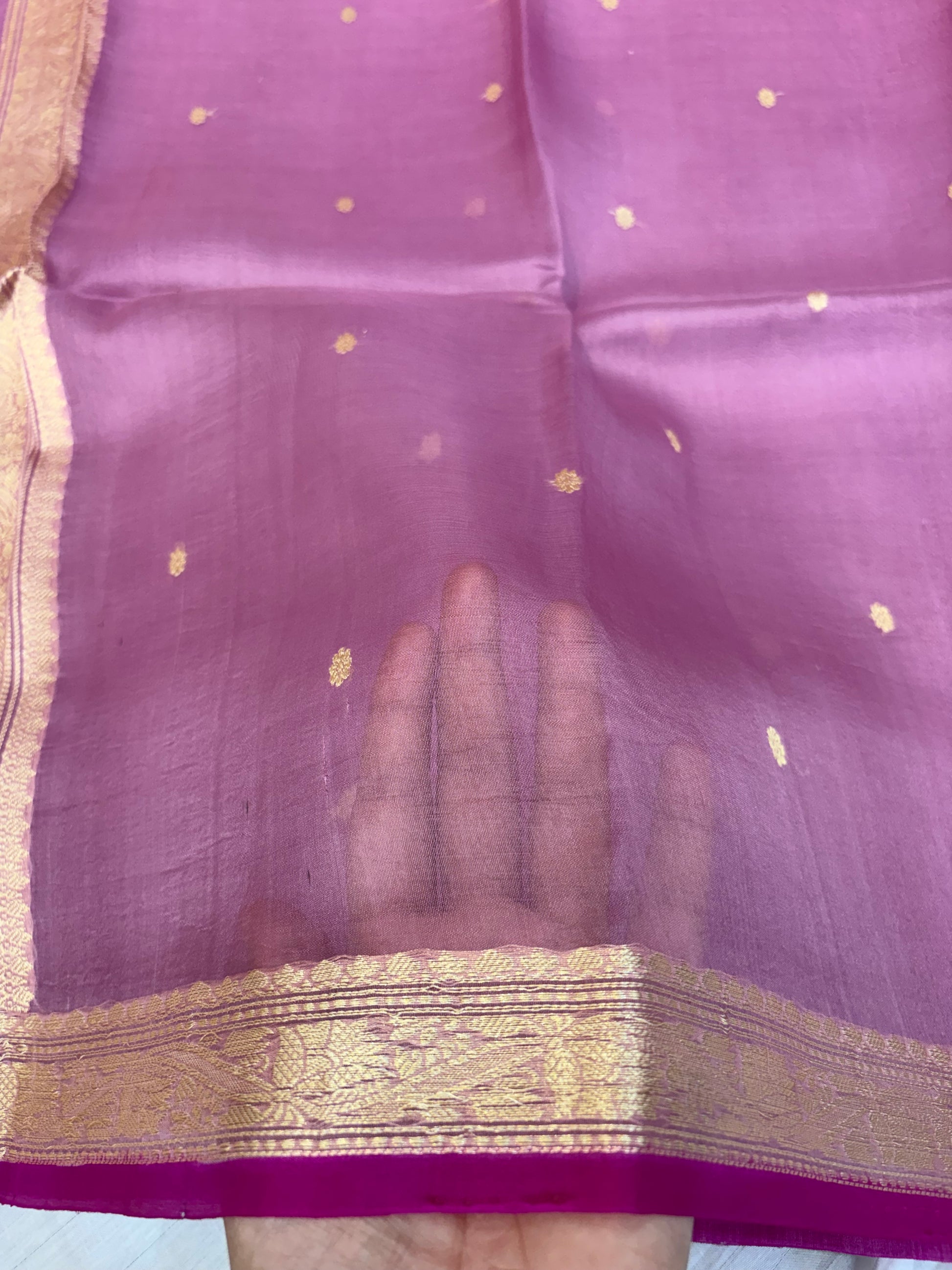 Pure handloom organza silk saree In onion pink colour with Magenta piping border