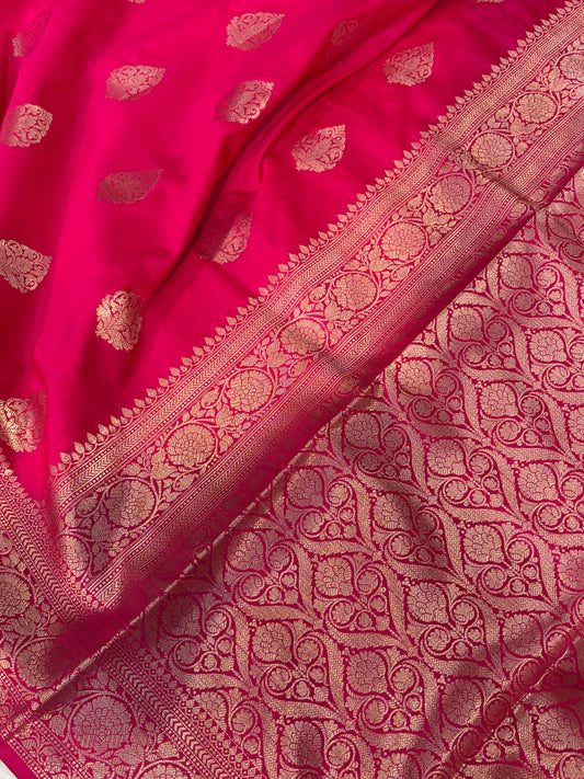 Banarasi mulberry katan silksaree in beautiful in Rani colour