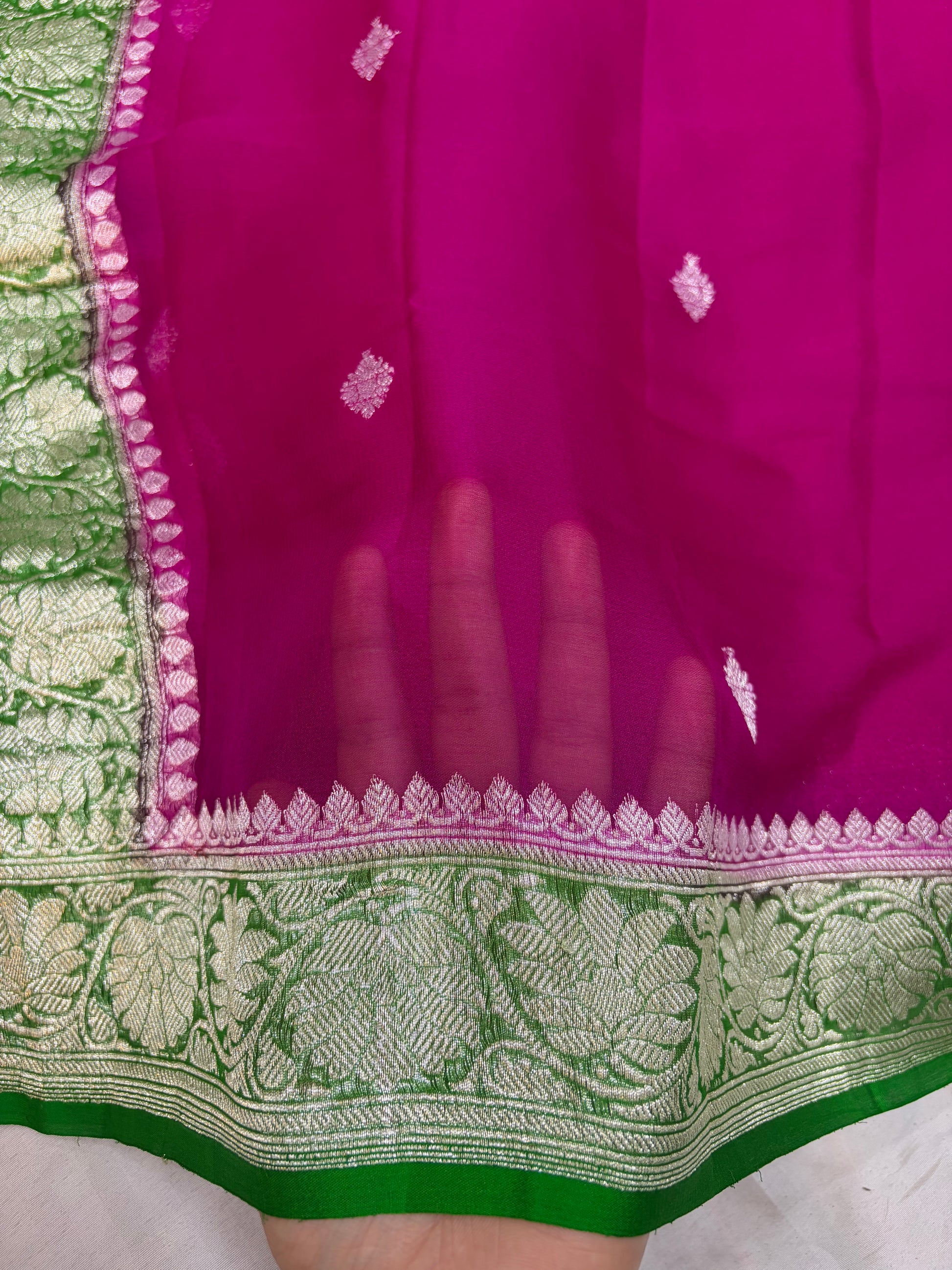 Beautiful Pure khaddi chiffon saree in beautiful contrast colour
