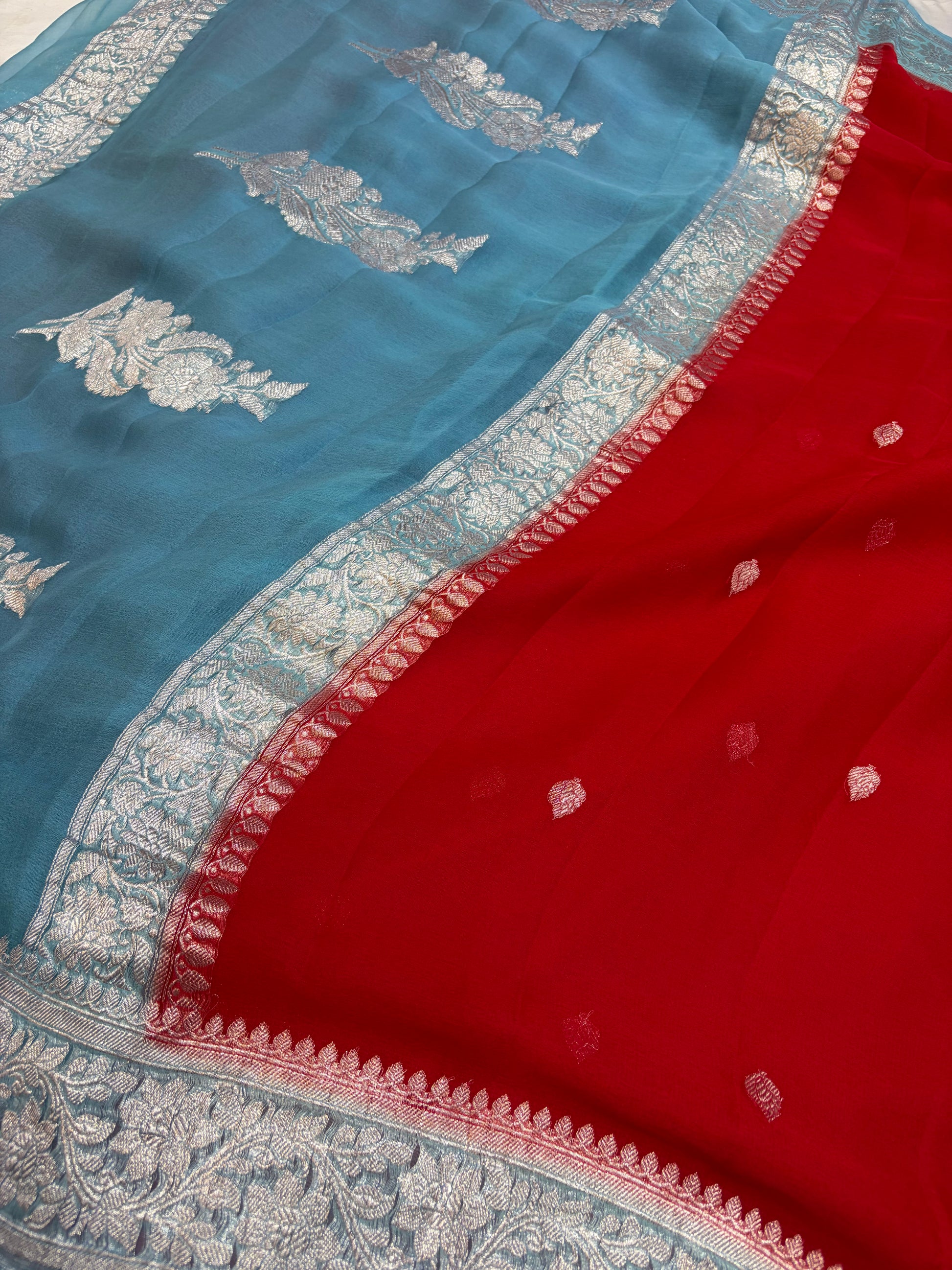 Beautiful Pure khaddi chiffon saree in beautiful contrast colour