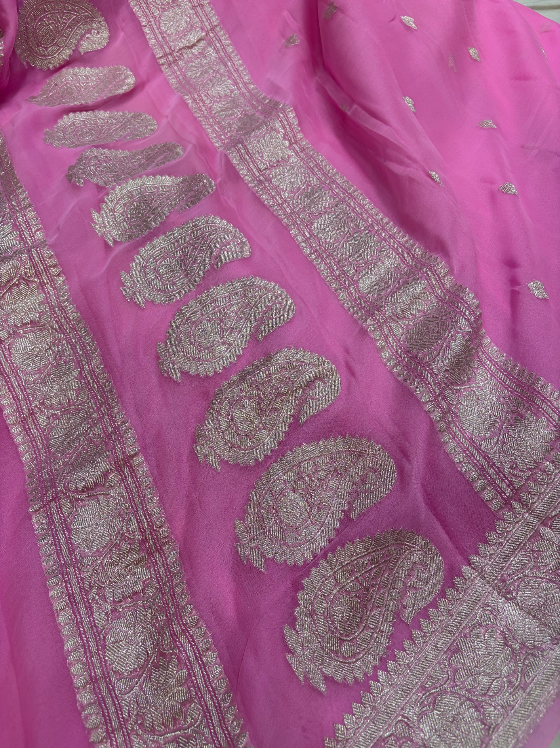 Pure khaddi chiffon saree in Pink colour