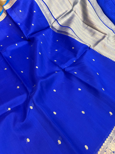 Pure handloom organza silk saree In Royal blue colour with Turquoise blue piping border