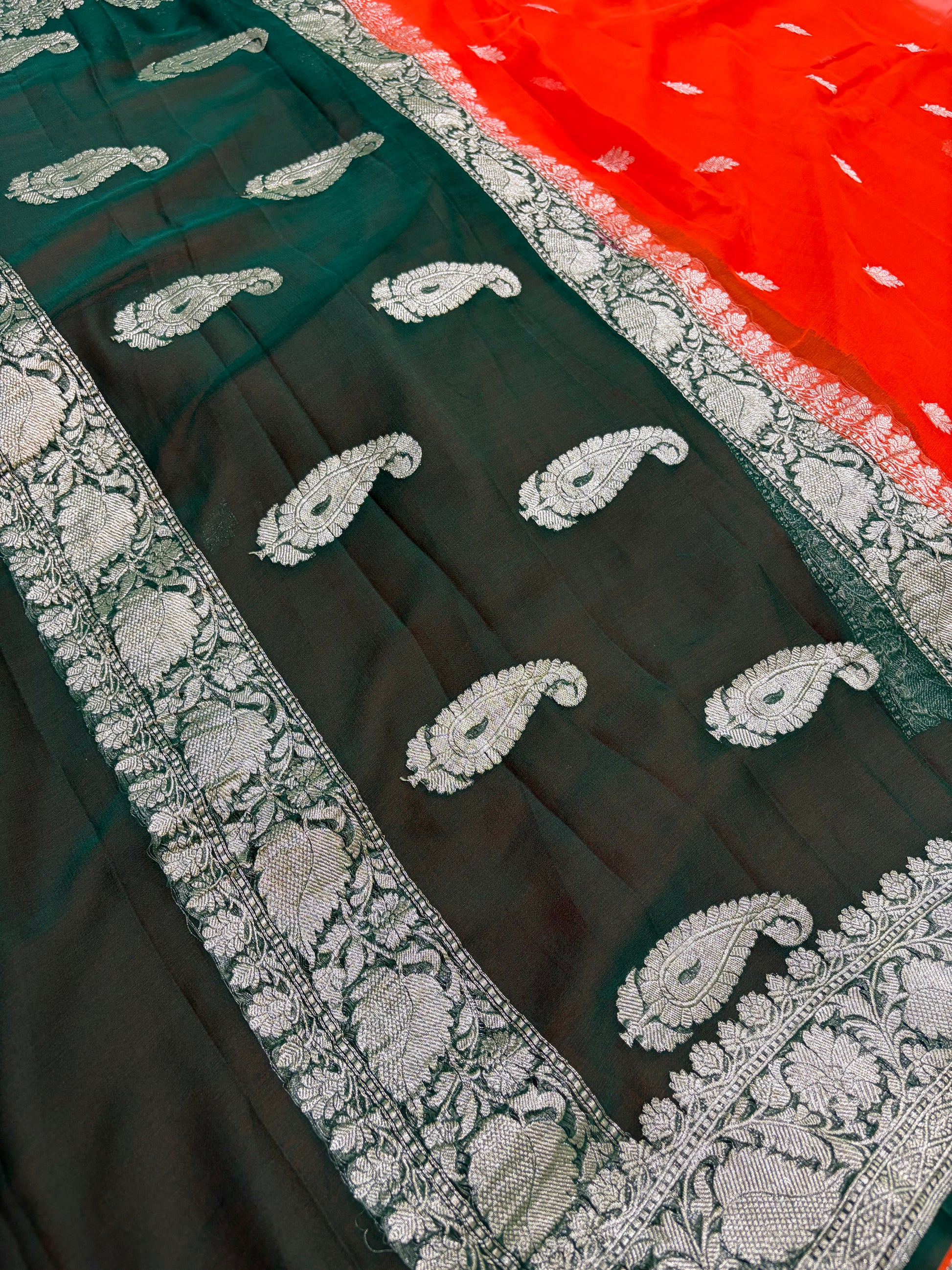 Beautiful Pure khaddi chiffon saree in beautiful contrast colour