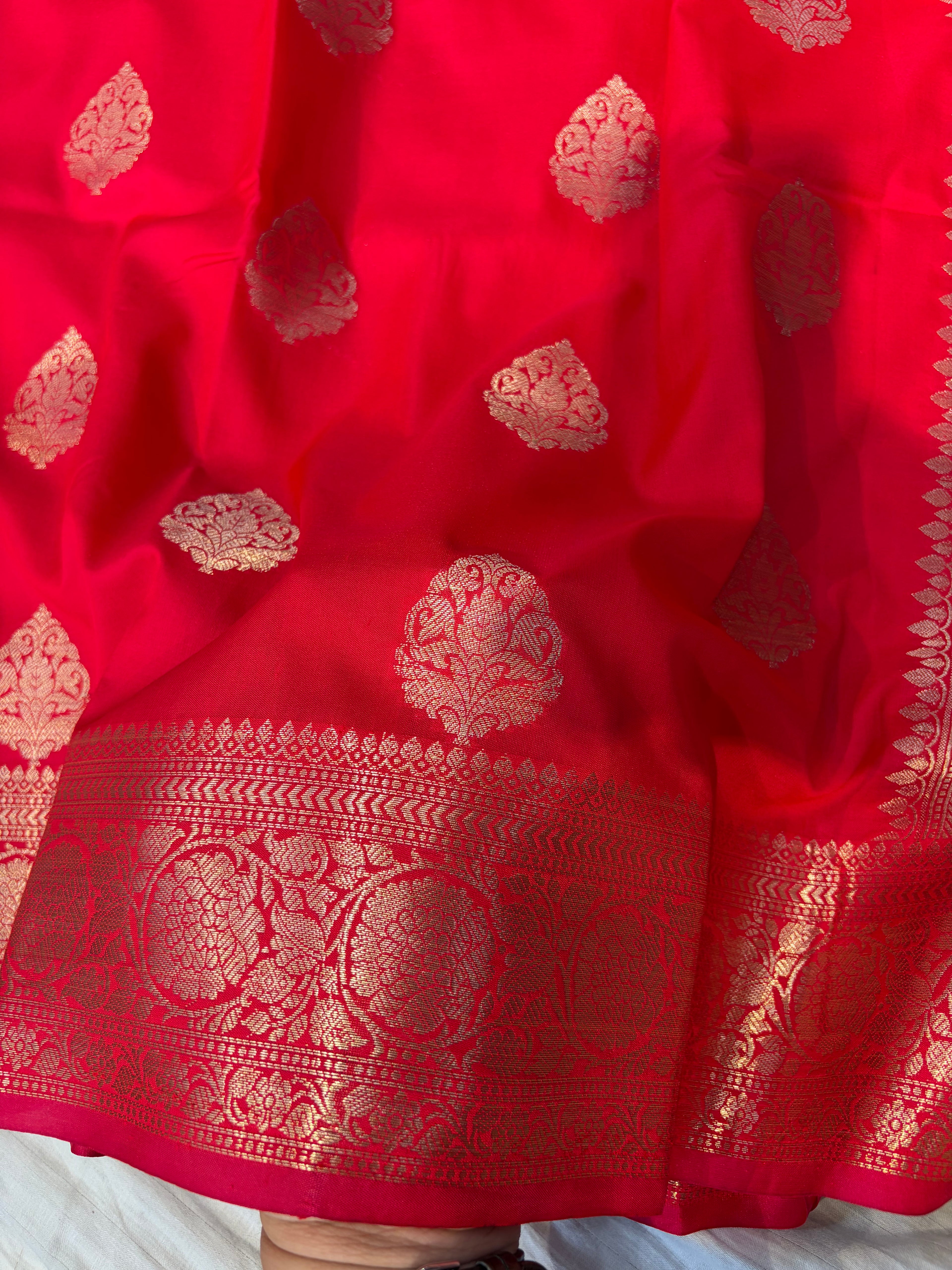 Banarasi mulberry katan silk saree in beautiful Red colour
