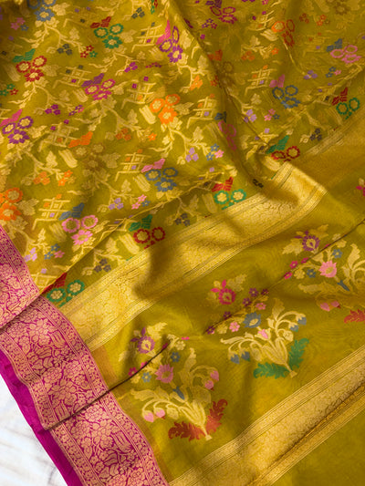 Beautiful pure premium kora jamdani saree