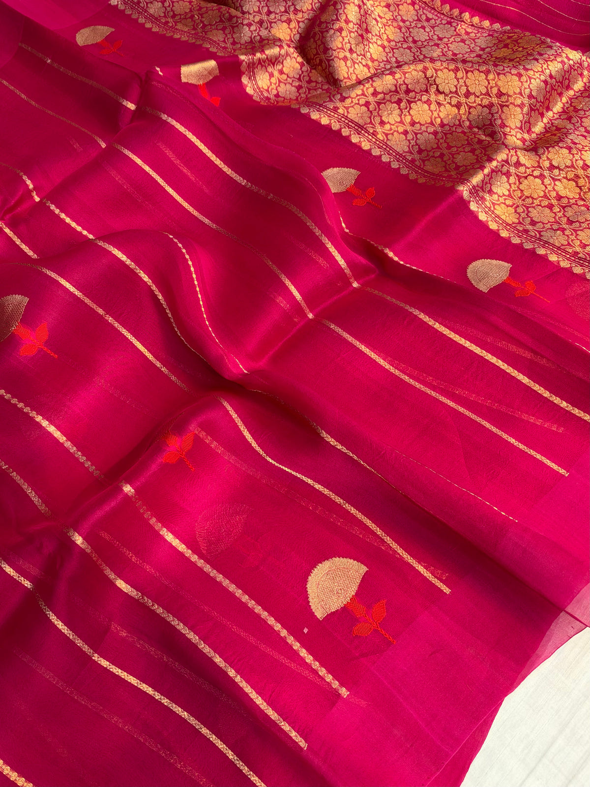 Pure handloom Kora silk saree in Rani pink colour