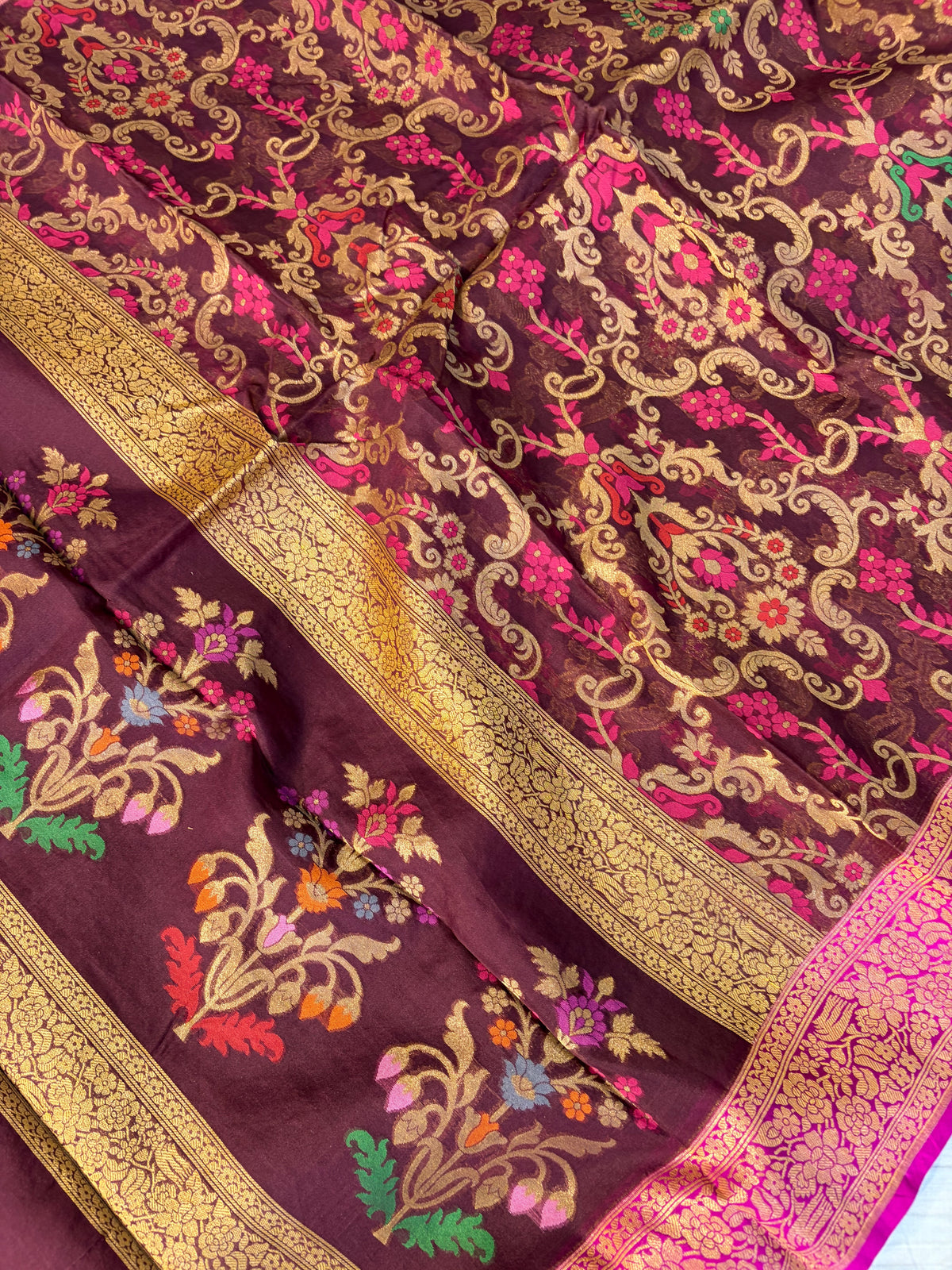 Beautiful pure premium kora jamdani saree