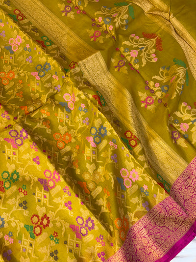 Beautiful pure premium kora jamdani saree