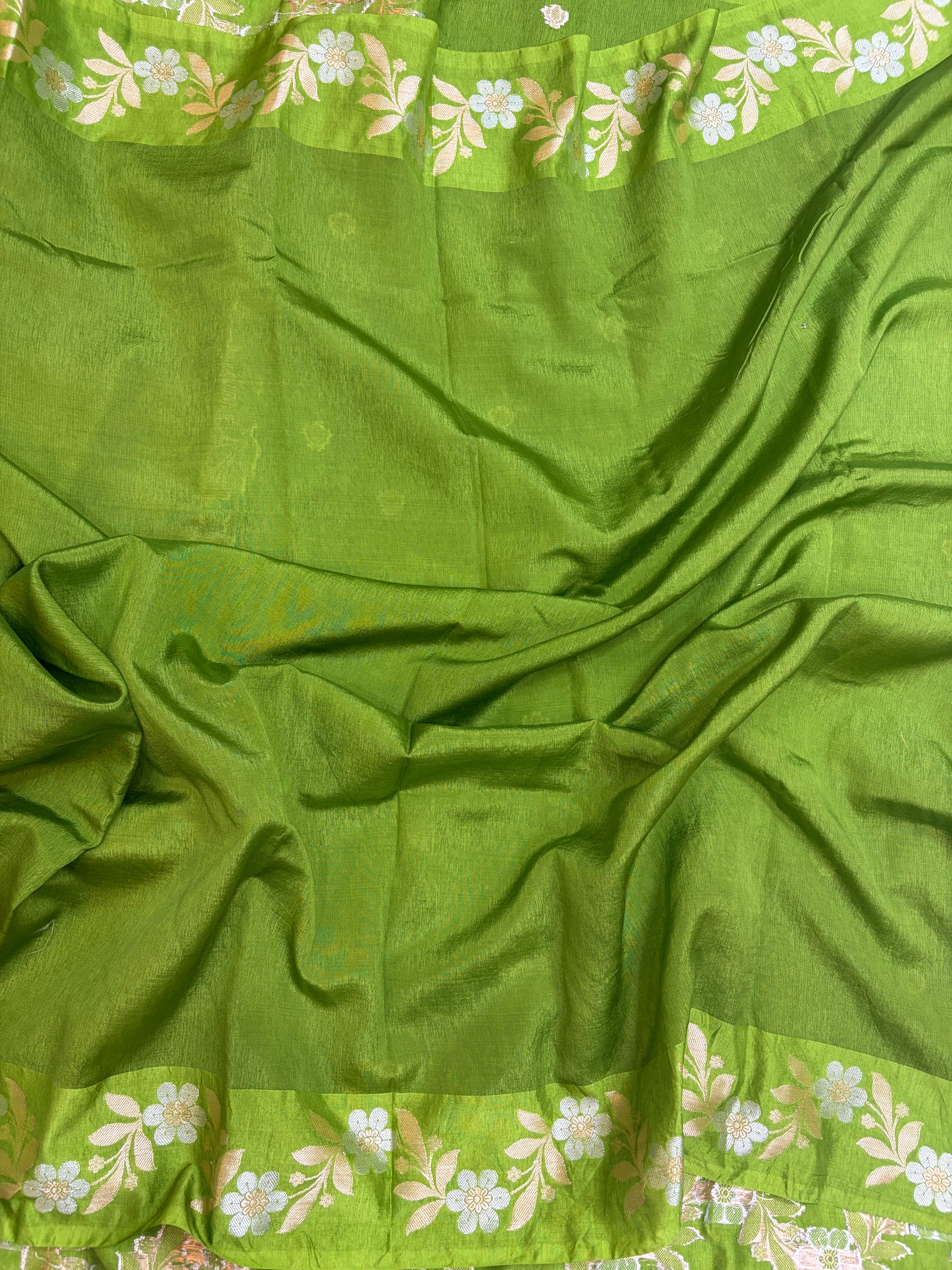 Banarasi mango silk saree in green colour