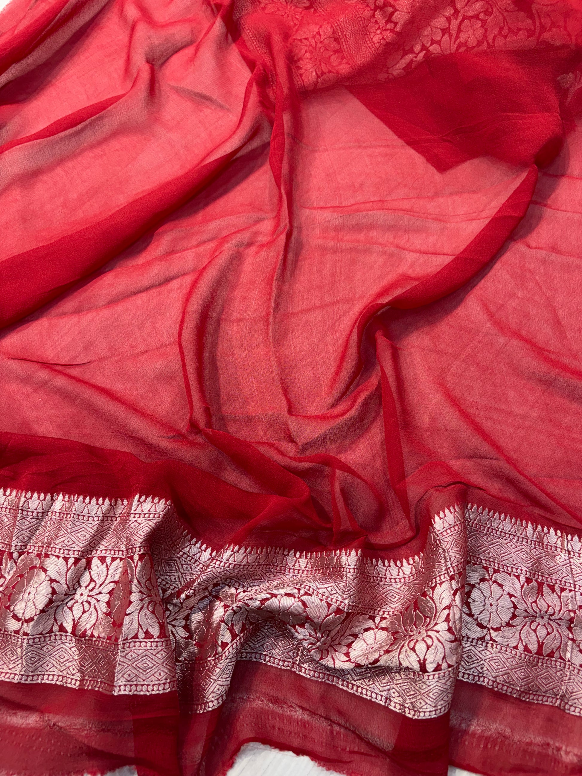 Premium Pure georgette silk sarees in beautiful dual colour shade