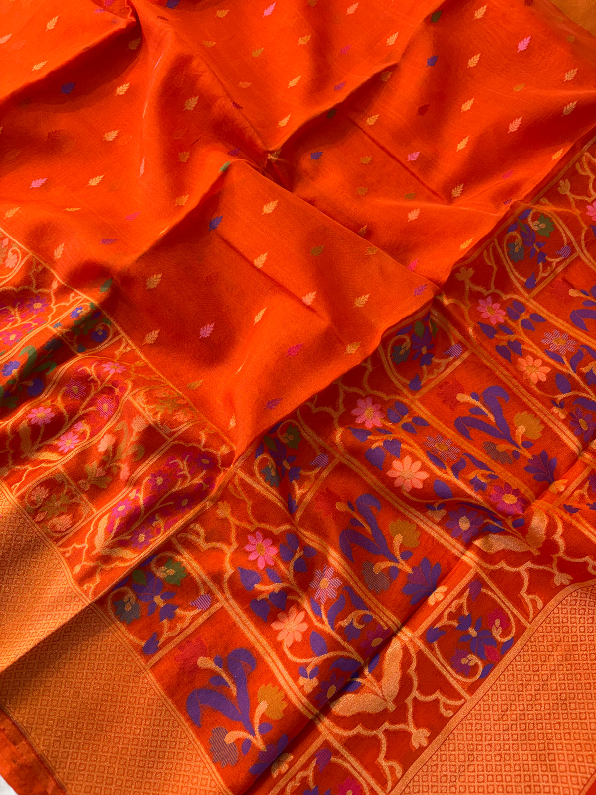 Beautiful pure premium kora jamdani saree